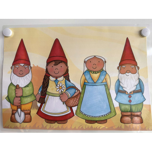 Mama gnome has lost her hat