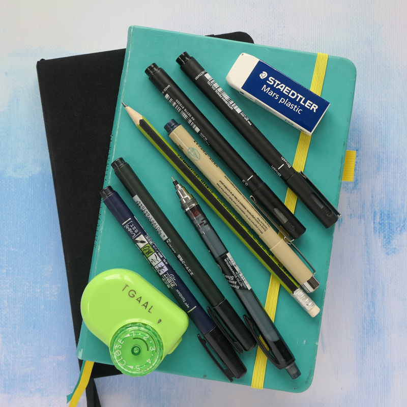 basic bullet journal supplies and notebooks